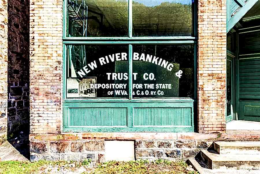 vinyl lettering