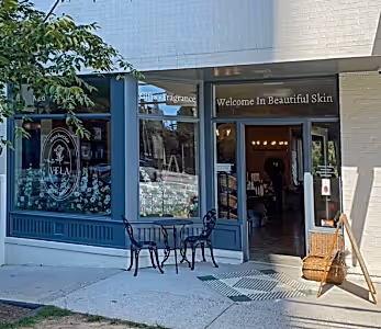 Charlotte NC Storefront Window Graphics by Charlotte Sign Studio